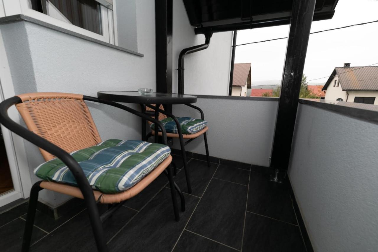 Apartman Gomirje Apartment Vrbovsko Bagian luar foto